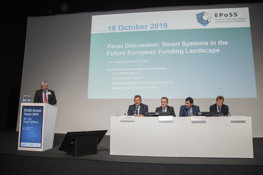 Panel Discussion: Smart Systems in the Future European Funding Landscape Panel Discussion: Smart Systems in the Future European Funding Landscape